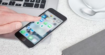 All UK mobile phones to be sent siren-like public emergency alert next month