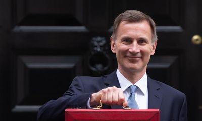 Jeremy Hunt’s ‘bizarre’ ditching of pension limit ‘widens inheritance loophole for wealthy’