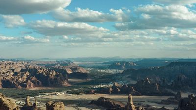France and Saudi Arabia sign deal to create new oasis for Arab art