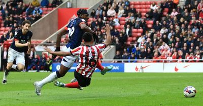 Tony Mowbray's big decision tipped the balance as Sunderland made their point against Luton Town