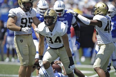 Giants put Andre Carter II through position drills at Army Pro Day