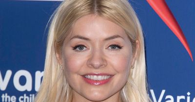 Fans say Holly Willoughby and mum 'look like sisters' as she shares 'beautiful' Mother's Day photo