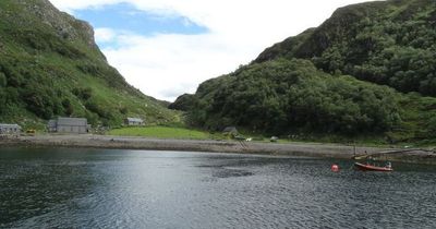 Glasgow couple sought to work on Scots estate on a 'secluded peninsula' for summer roles