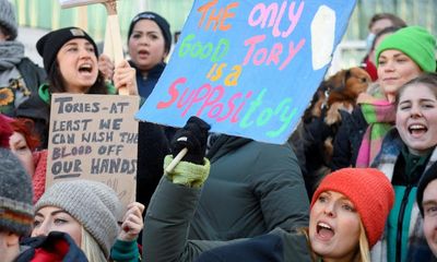 NHS union members step up campaign to reject ‘paltry’ pay deal