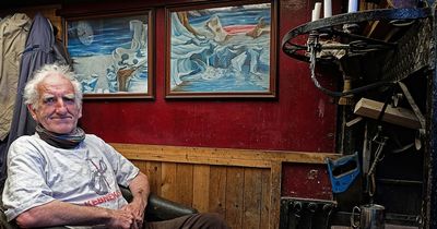 Pensioner has lived in a converted lorry for 30 years and spends just £25 a week