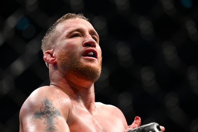 Justin Gaethje rips Michael Bisping for ‘biased’ UFC 286 main event commentary for Leon Edwards