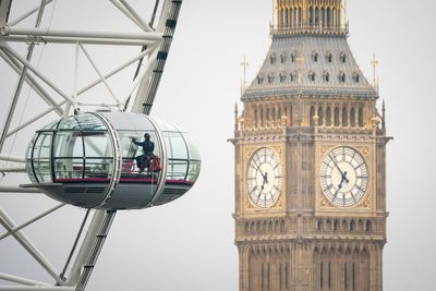 London Eye gets spring clean to mark start of the season