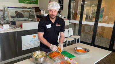 Latrobe Valley People's Kitchen provides food to help with cost-of-living struggles