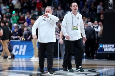 WATCH: Tom Izzo gets emotional after win over Marquette in NCAA Tournament