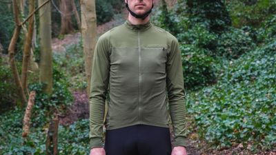 Endura GV500 Long Sleeve Jersey review – gravel-specific jersey that combines wicking and windproofing properties
