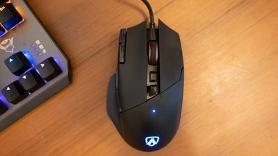 AOC AGM600 review: gaming mouse comes with high performance, low price