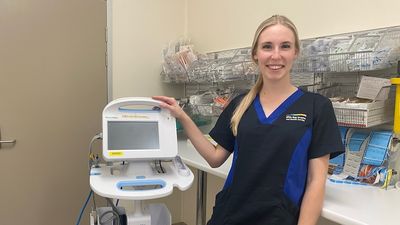 Central Queensland University medical students returning to hometowns to fill work shortages