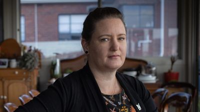 Katrina Munting's civil case against former teacher and Tasmanian Education Department over child abuse begins