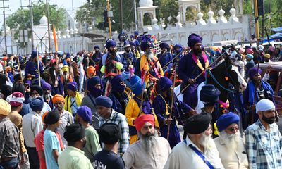 India arrests more than 100 people in manhunt for Sikh separatist