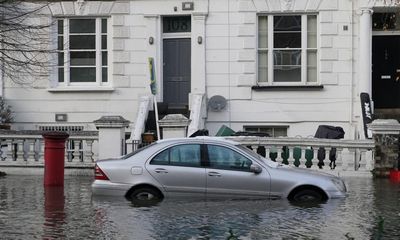 Watchdog to block shareholder payouts if water companies in England and Wales miss targets