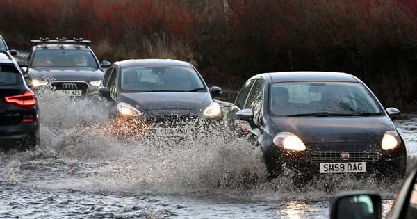 Exact day Government emergency 'siren' will sound on all UK mobile phones