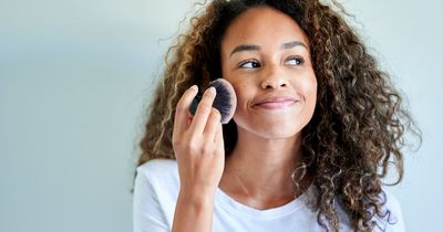 Boots shoppers are going wild for 'best powder' that 'blurs imperfections'