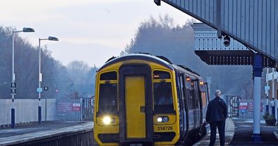 Thousands of RMT union members in Network Rail vote to accept pay offer