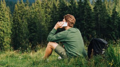 Satellite comms could be coming to more new phones, and that's a great thing