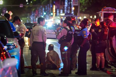 Miami Beach struggles with spring break violence, big crowds