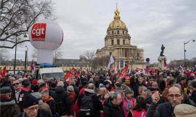 French government survives no-confidence votes amid protests