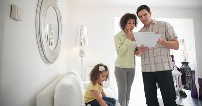 Cost of living Ireland: Parents can qualify and claim €200 payment per child