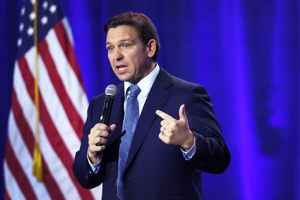 MAGA rages at DeSantis over Trump snub