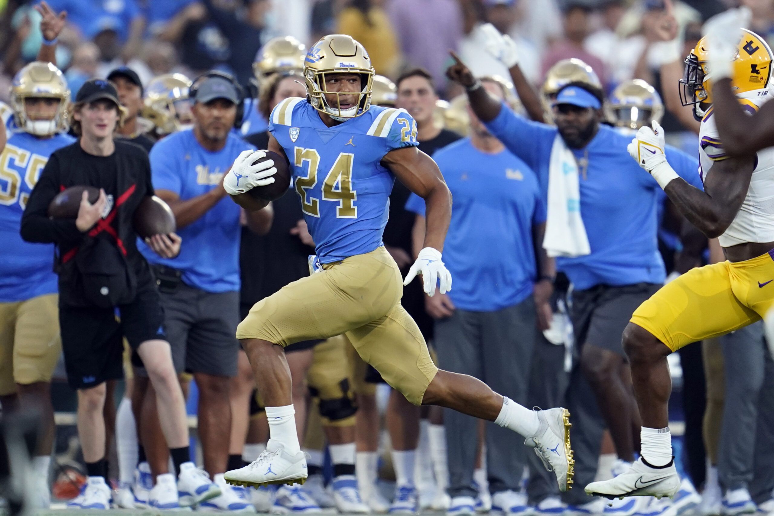 2023 NFL Draft: Zach Charbonnet Scouting Report