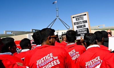 ‘Record’ 100,000 people seeking asylum who remain in Australia