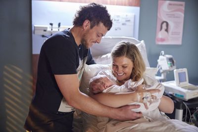 Home and Away spoilers: Ziggy Astoni and Dean return home with Baby Thompson!