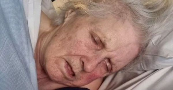 Elderly mum suffered 'inhumane' death 28 days after food and water withdrawn