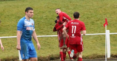 Johnstone Burgh keep top flight promotion hope alive with Thorniewood United win