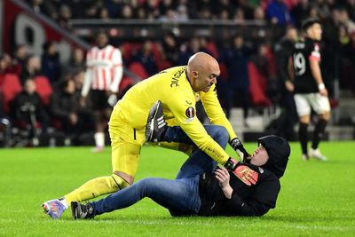 PSV ban fan for 40 years after attack on Sevilla goalkeeper