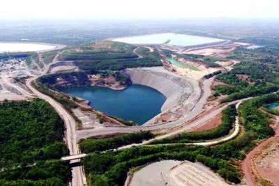 Gold mine reopens after 6 years