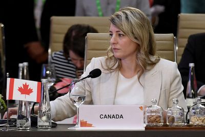 Russia summons Canadian diplomat to protest "regime change" statement