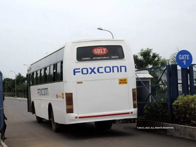 Apple seeks India labor reform to diversify beyond China