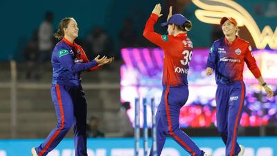 WPL: UP Warriorz post 138/6 against Delhi Capitals in final league match