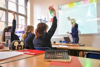 Schools in Scotland could provide guaranteed number of teaching hours under new plans