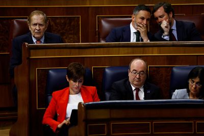No-confidence motion seen as shot in the foot for Spain's right