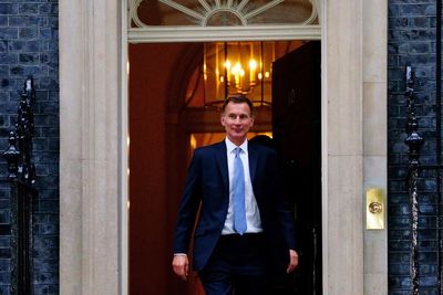 Chancellor Jeremy Hunt’s pensions shake-up receives support from MPs