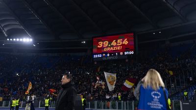 Roma set new attendance record for Italian women's football with slim loss to Barcelona in UWCL