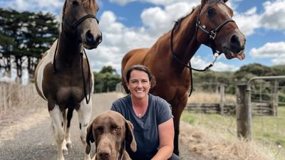 Tasmanian Rural Women's Award recognises horse-learning entrepreneur Melissa Duniam