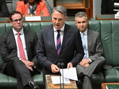 Defence minister lays out need for nuclear subs