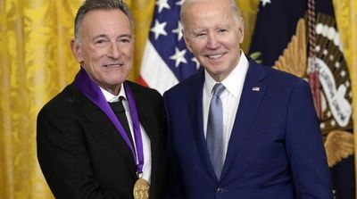Springsteen, Kaling, Louis-Dreyfus Among 22 Honored by Biden