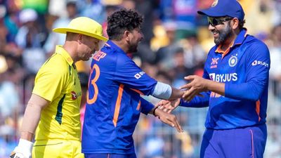Australia post fighting total of 269 despite fine bowling by Hardik Pandya, Kuldeep Yadav