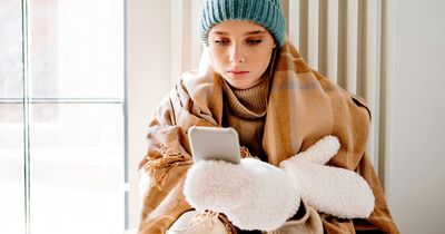 People freak out over TikTok video that makes your phone 'feel colder'