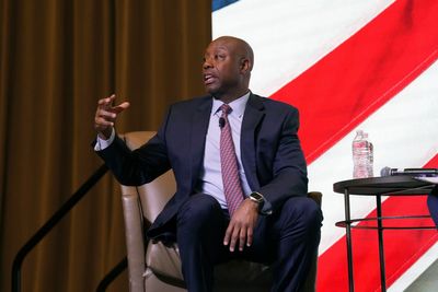 Sen. Scott poised to give 2024 'political update' to donors