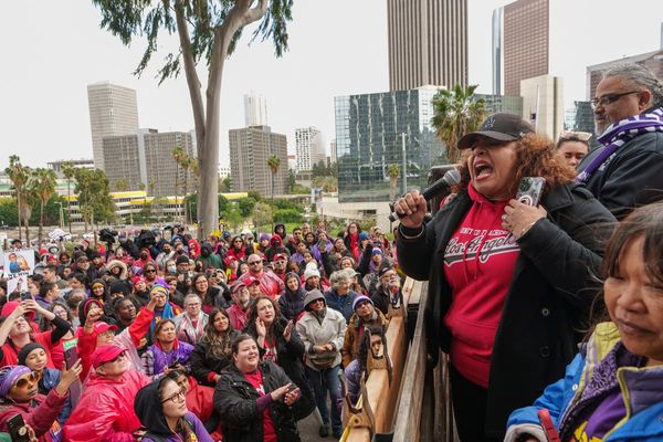 Los Angeles strike highlights paltry US school worker pay
