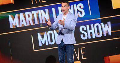 Martin Lewis urges everyone with a mobile to send two texts before bills rise in April