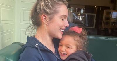Helen Flanagan praised by fans as she goes make-up free for 5am dash with daughter